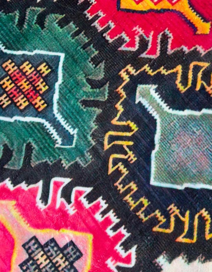 Színes Nomád – Törzsi Kilim Mintás Szőnyeg
