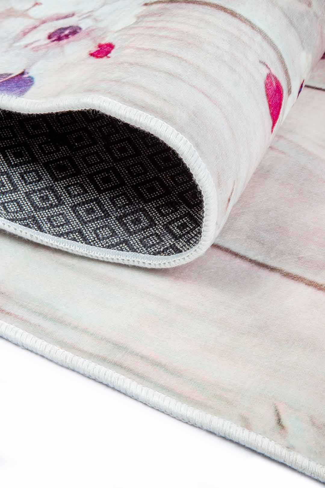 Teppich mit Blumen und Holzoptik – Romantischer Designerteppich in Beige Rosa