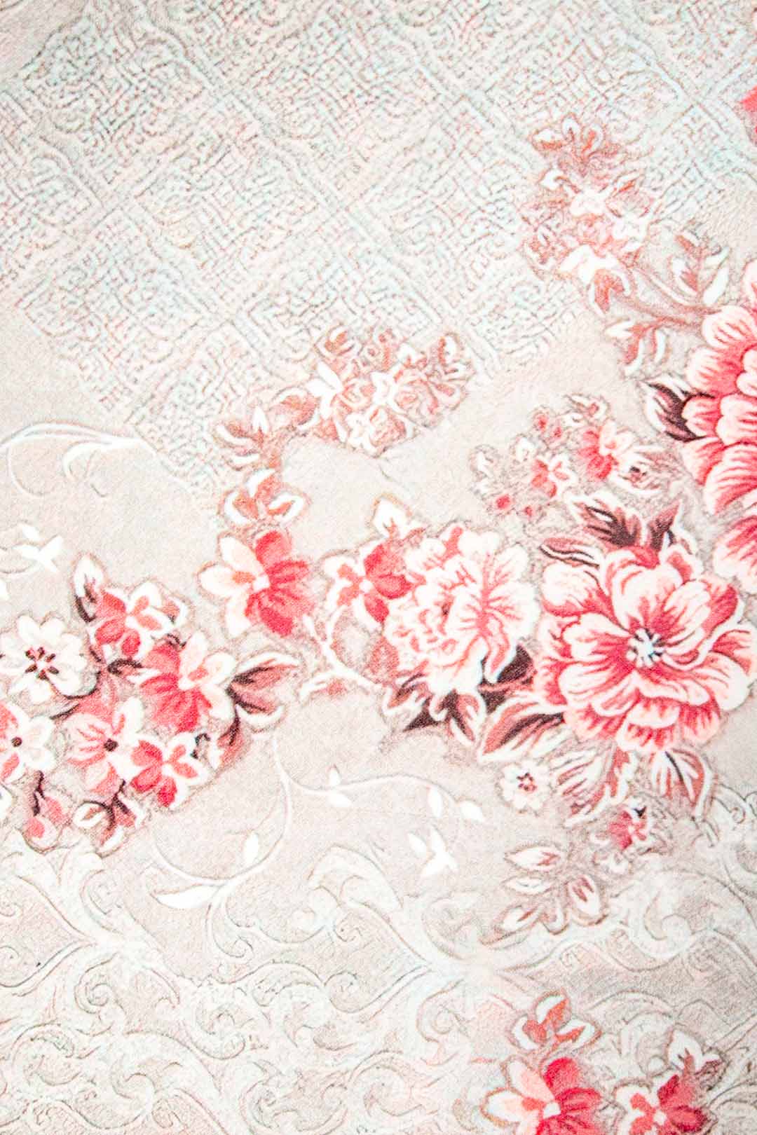Klassischer Teppich mit Blumenmuster – Beige Rosa Teppich im romantischen Stil