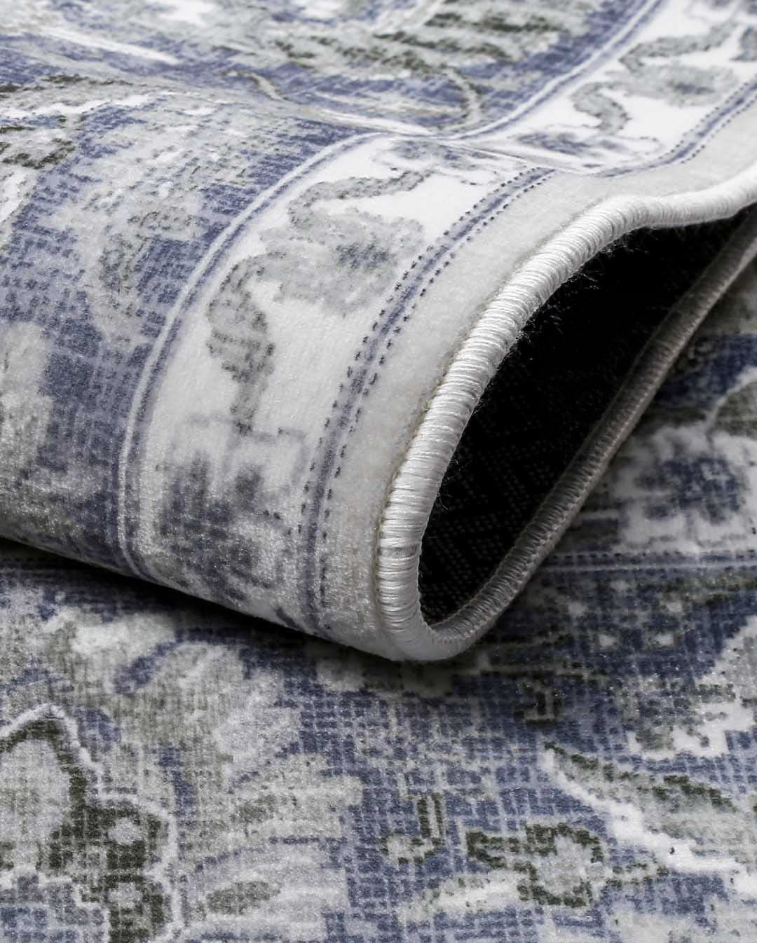 Camela Vintage grauer Rahmen bunter weicher Teppich 