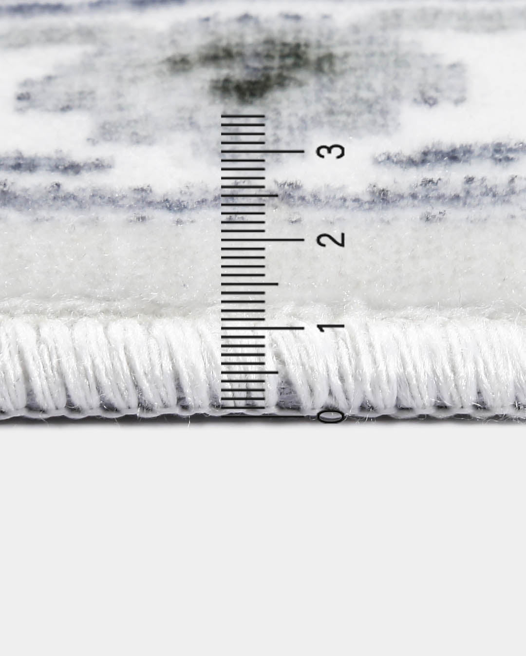 Camela Vintage grauer Rahmen bunter weicher Teppich 