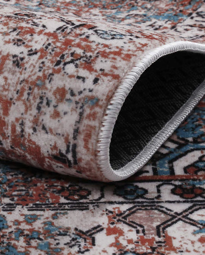 Weicher und glänzender Perserteppich Soha im Vintage-Stil 