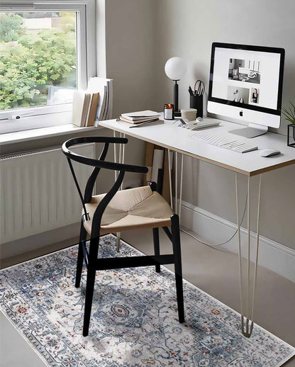 Neuer, weicher und glänzender Vintage-Teppich in Beige von Walaa 