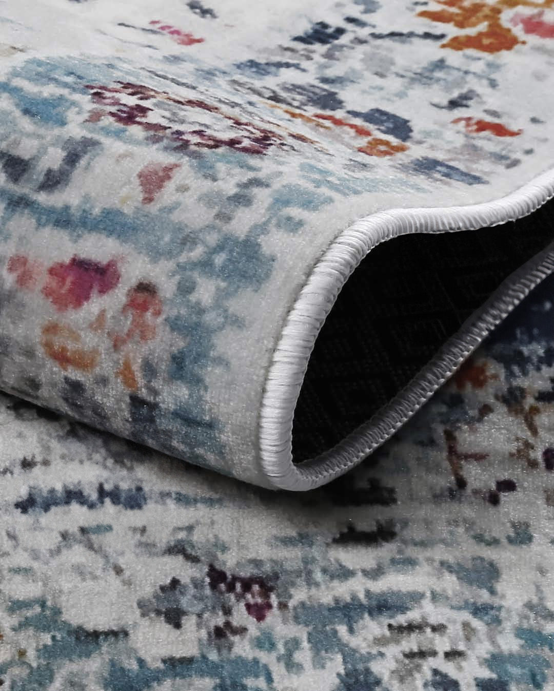 Ema Vintage bunter weicher und glänzender Teppich 