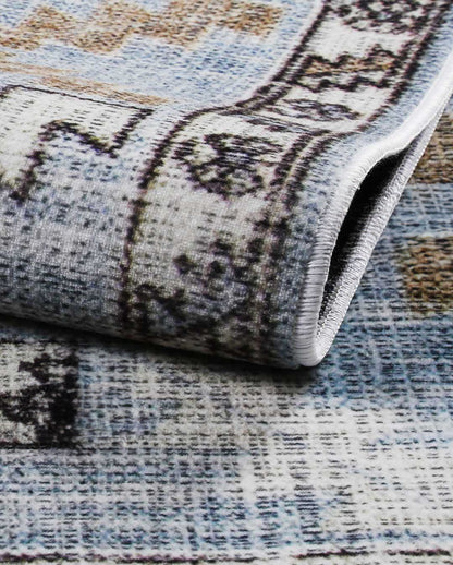 Grüner, farbenfroher, weicher und glänzender Vintage-Teppich 