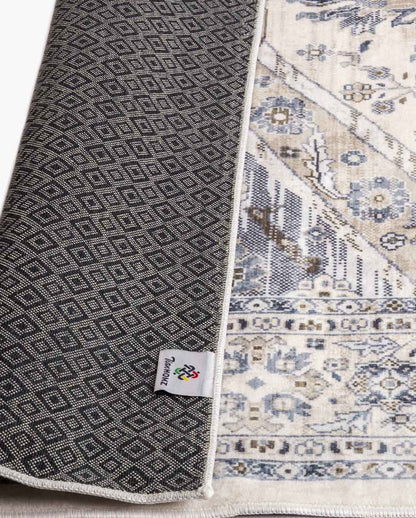 Weicher und glänzender Perserteppich Amanda im Vintage-Stil 