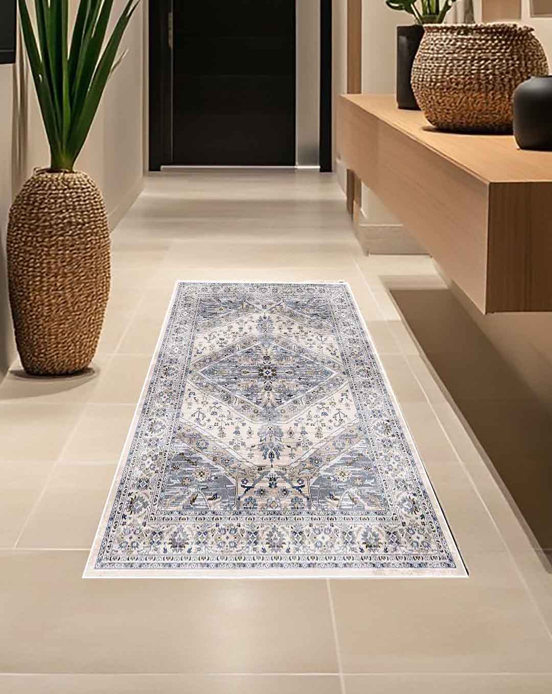 Weicher und glänzender Perserteppich Amanda im Vintage-Stil 