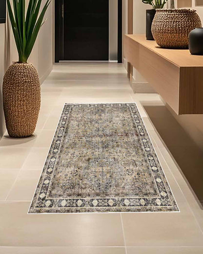 Weicher und glänzender Teppich Karmel Vintage Gold 